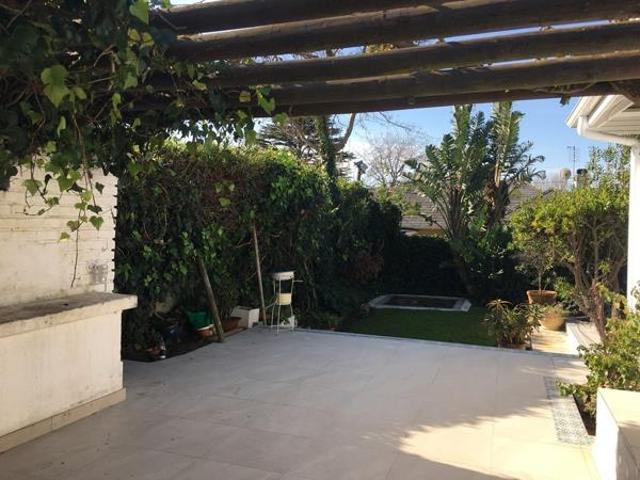 2 Bedroom House in Bishopscourt