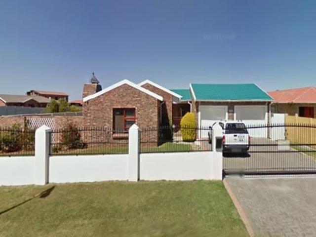 2 Bedroom House in Bluewater Bay