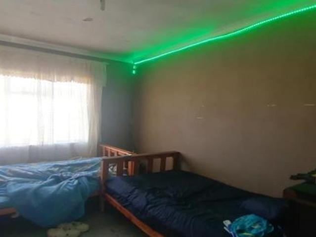 2 Bedroom House in Bloemendal
