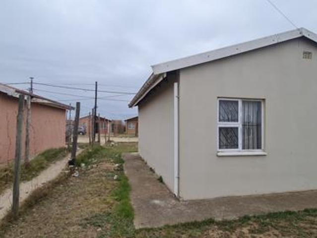 2 Bedroom House in Bloemendal