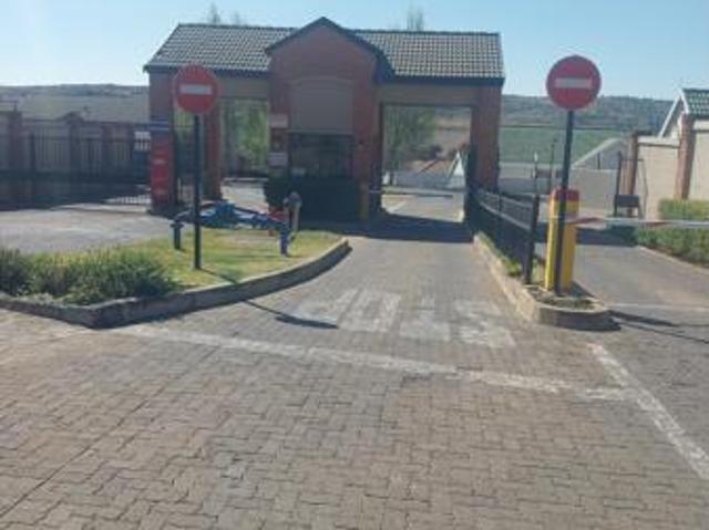 2 Bedroom House in Bloemfontein Central