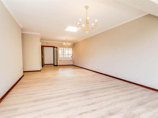 2 Bedroom House in Bryanston