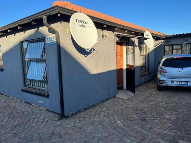 2 Bedroom House in Bram Fisherville