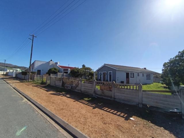 2 Bedroom House in Bredasdorp