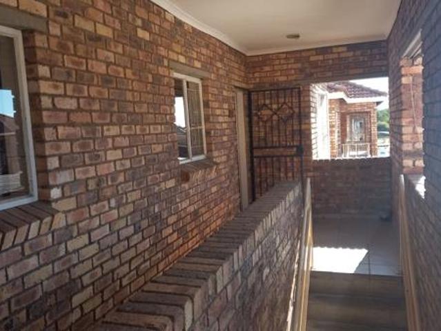 2 Bedroom House in Brits Central