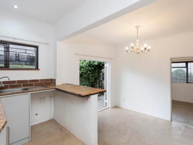 2 Bedroom House in Briza