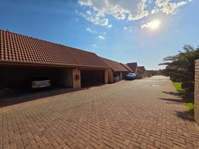 2 Bedroom House in Brooklands Lifestyle Estate