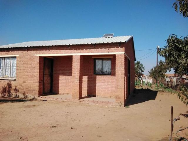 2 Bedroom House in Bronville
