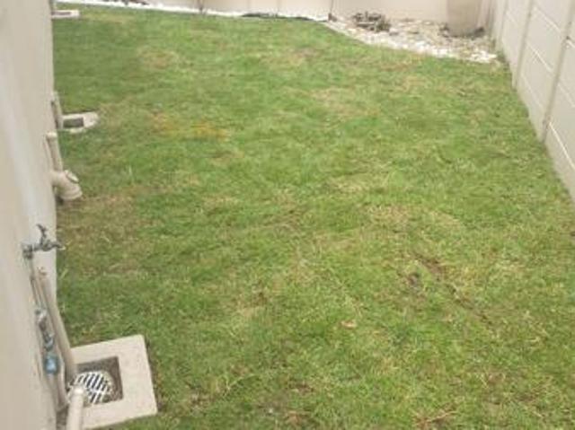 2 Bedroom House in Burgundy Estate