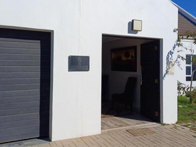 2 Bedroom House in Golden Mile