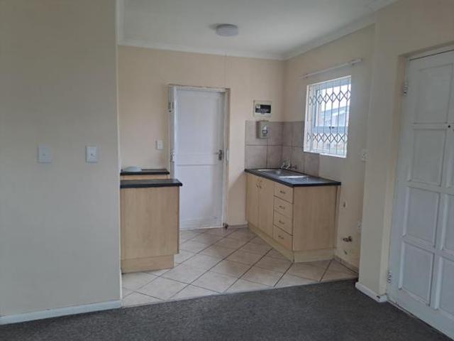 2 Bedroom House in Gaylee