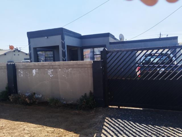 2 Bedroom House in Ga Rankuwa