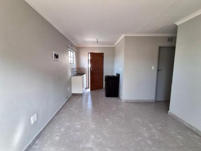2 Bedroom House in Glenway Estate