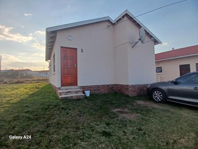2 Bedroom House in Graceland