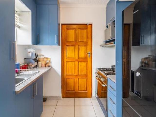 2 Bedroom House in Groenheuwel
