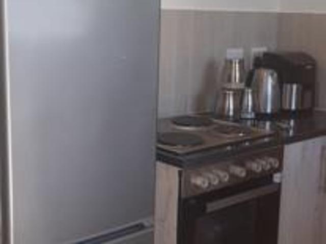2 Bedroom House in Groenheuwel