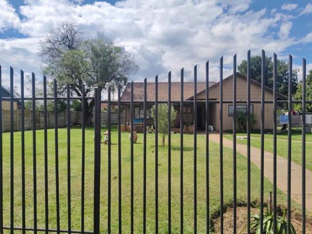 2 Bedroom House in Grootvlei