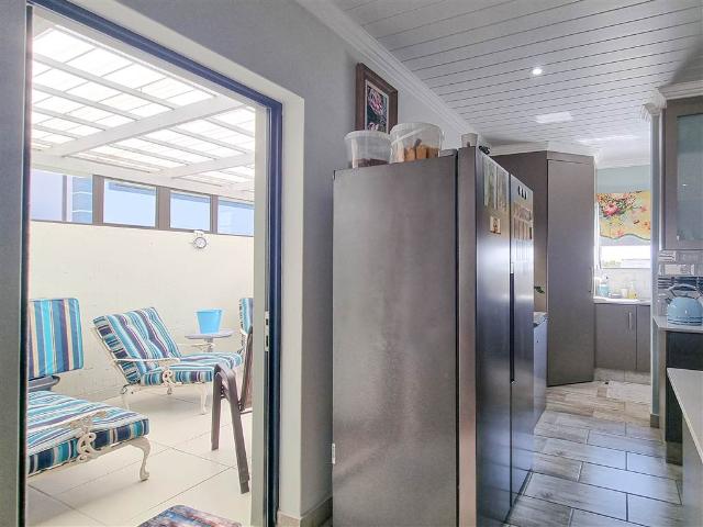 2 Bedroom House in Dana Bay