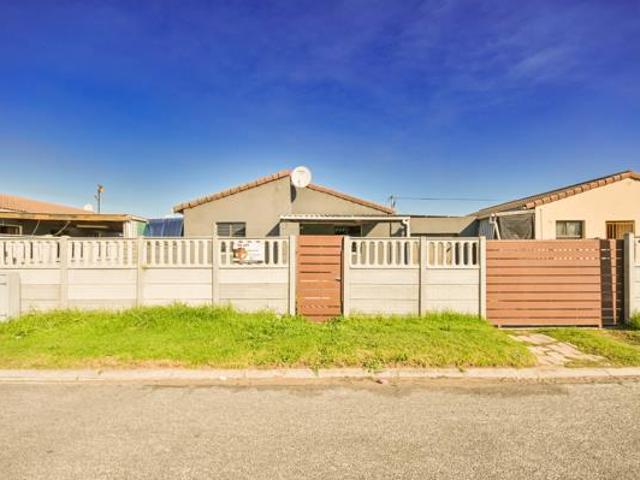 2 Bedroom House in Devon Park