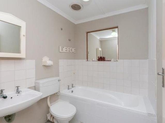 2 Bedroom House in Die Bos