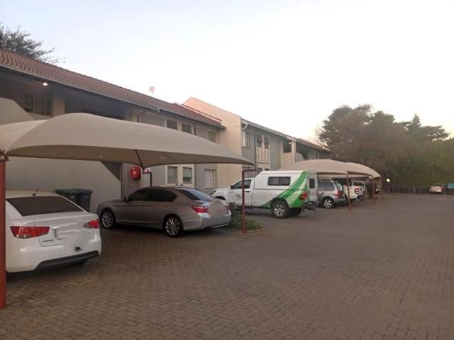 2 Bedroom House in Die Hoewes
