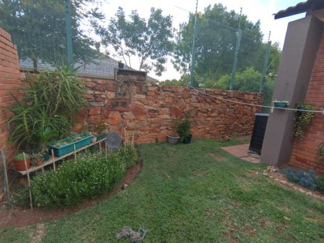 2 Bedroom House in Die Wilgers