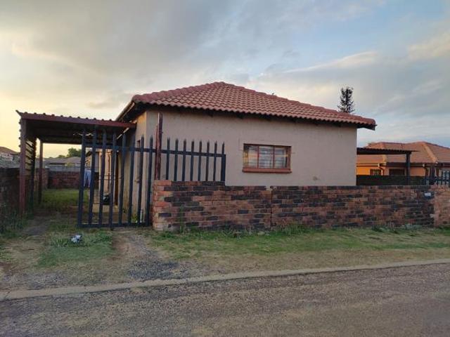 2 Bedroom House in Duvha Park