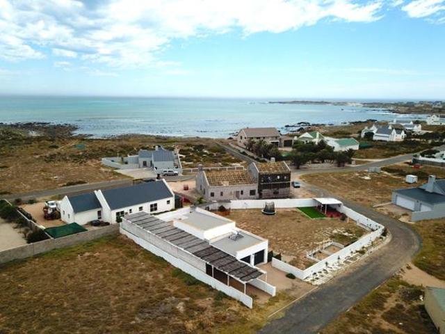 2 Bedroom House in Duyker Eiland