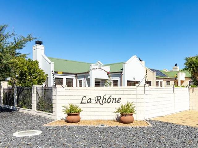2 Bedroom House in D'urbanvale
