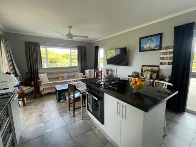 2 Bedroom House in East London Central