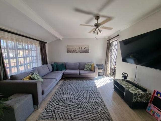 2 Bedroom House in Edgemead