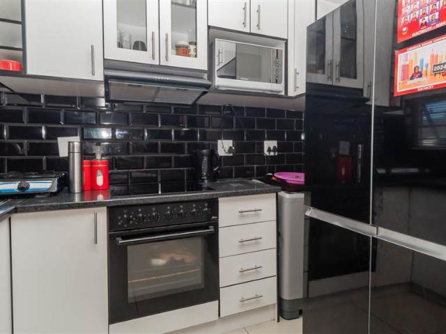 2 Bedroom House in Eersterivier