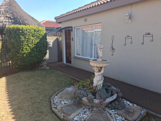2 Bedroom Townhouse in Eikepark