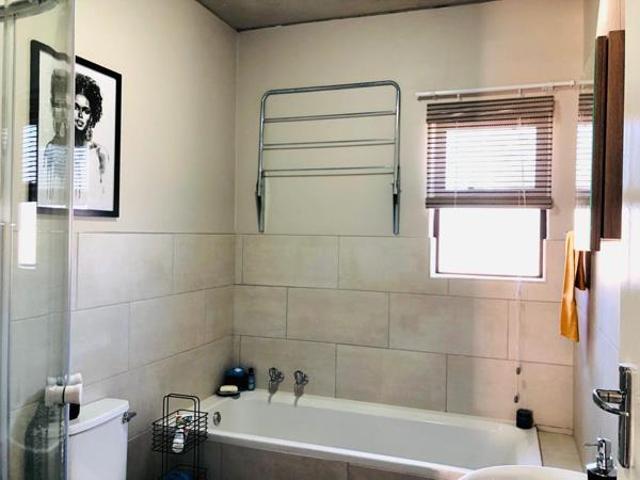 2 Bedroom House in Erasmuskloof