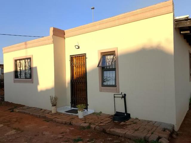 2 Bedroom House in Evaton West