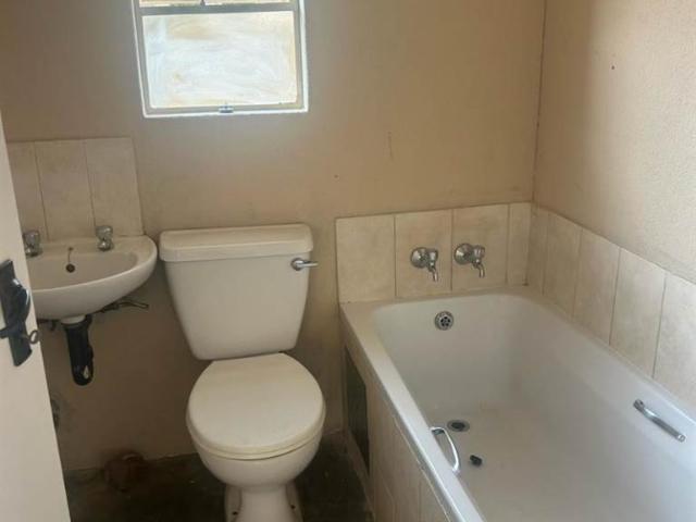 2 Bedroom House in Evaton West