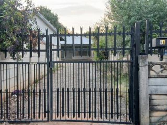 2 Bedroom House in Fauna