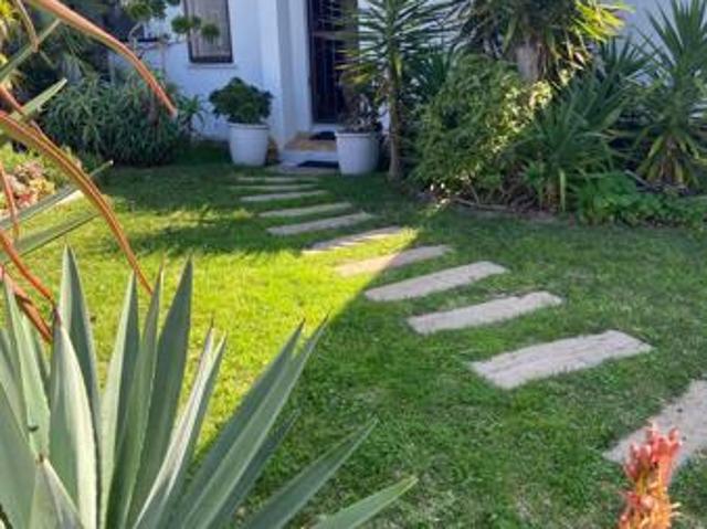 2 Bedroom House in Fish Hoek