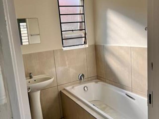 2 Bedroom House in Fleurhof