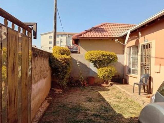 2 Bedroom House in Fleurhof