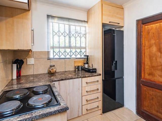 2 Bedroom House in Fleurhof