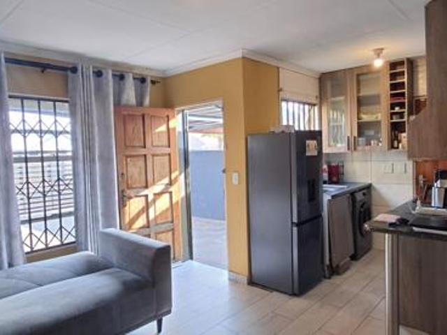 2 Bedroom House in Fleurhof