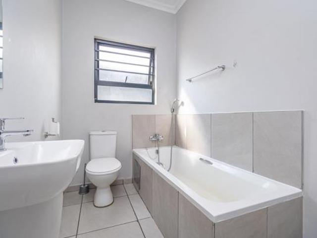 2 Bedroom House in Fleurhof