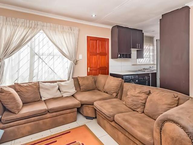 2 Bedroom House in Fleurhof