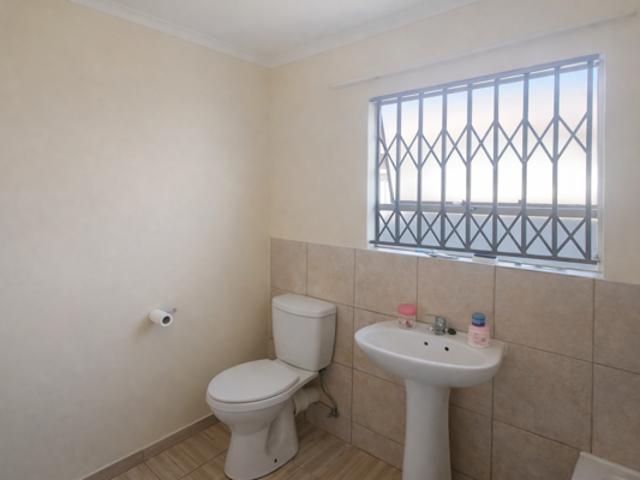2 Bedroom House in Fleurhof