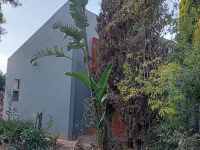 2 Bedroom House in Flora Park