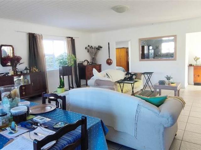 2 Bedroom House in Franskraal
