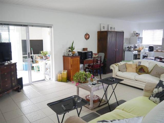 2 Bedroom House in Franskraal