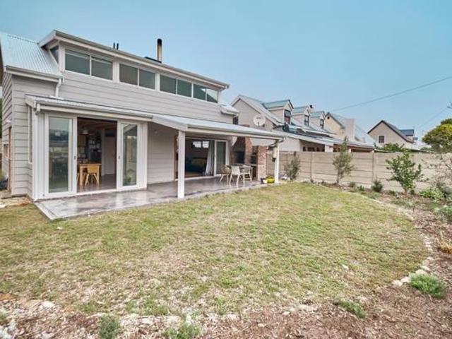 2 Bedroom House in Kommetjie
