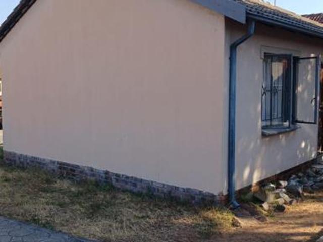 2 Bedroom House in Karino